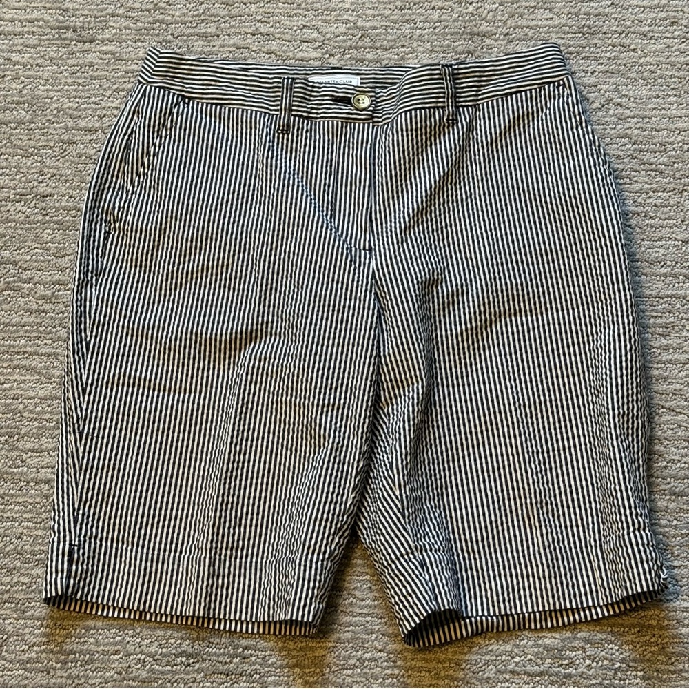 Charter‎ Club Bermuda 10”  Black White Stripe Seersucker Shorts Size 6